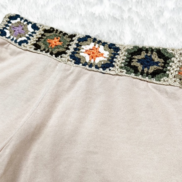 Hello Nite! Crochet Waist Terry Lined Shorts in Khaki Size S - Picture 3 of 6